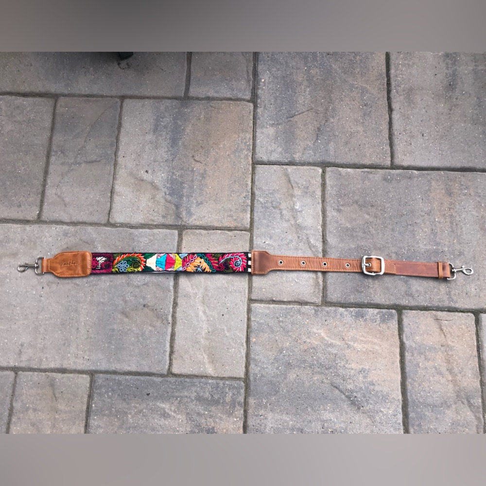 Gorgeous Crossbody Strap - Picture 13 of 14